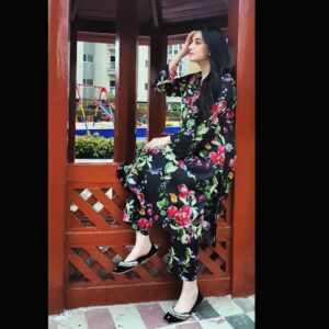 Hina Javed Instagram - Eid Mubarak 💖

Khussa: @blackbeiger