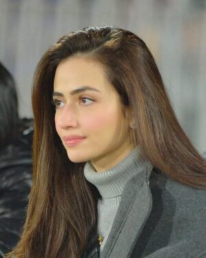 Hina Javed Instagram - Happy birthday to my dearest sister Sana. May Allah shower his utmost blessings on you and give you more than what you desire for with health, wealth and happiness. Stay blessed 🥰🎂🥳
@sanajaved.official