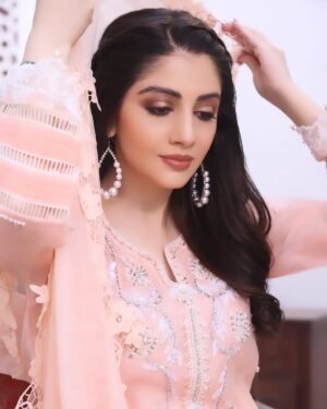 Hina Javed Instagram - 💮💮💮