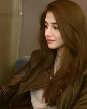 Hina Javed Instagram - 🤎🤍