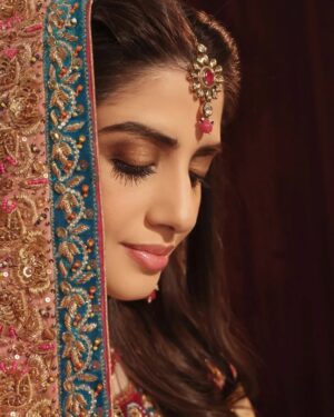 Hina Javed Instagram - Photographer:@yasser.sadiq_ 
Coordination:@umermushtaqofficial
Makeup and hair: @nighatmisbah