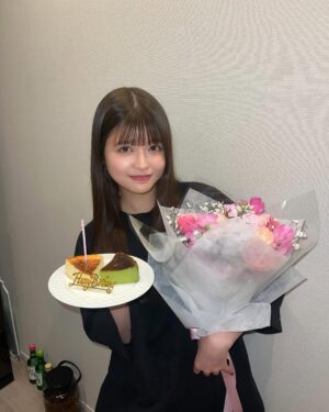 Hina Kagei Instagram - _
沢山の方にお祝いして貰えて、遅めのバレンタインも作って🧁ིྀ
楽しいお誕生日でした、幸せ₍ᐢ‥ᐢ₎ ♡

大和コネクト証券の皆様とキャスティングチームの方々からも
お祝いのお花をいただきました嬉しい💐
みんなから送られてきてた沢山のメッセージも全部読んだよ、ありがとう(՞˶ᵒ̴̶̷᷄꒳ᵒ̴̶̷᷅ ˶՞)‪ ♡゛‬