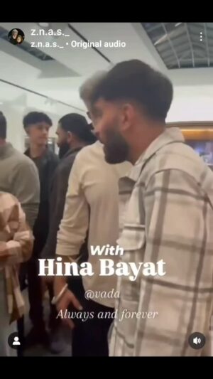 Hina Khawaja Bayat Instagram - So heartwarming to see young people across the globe keeping traditions of Urdu & Qawwali alive!
It was an absolute pleasure to run into Ali, Omar & Swaiz of @vadaband who sang so graciously for me.
Ab Vada wafa kerna paray ga - I will look forward to a special performance on my next trip to Virginia. 

#urdu #qawwali #vada #band #music
