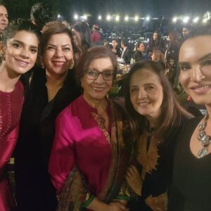 Hina Khawaja Bayat Instagram - 20 years of Hum Tv....
What a journey.... 💖

#hum20thanniversary #humtv #celebration #memories #magic #pakistani #drama