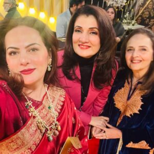 Hina Khawaja Bayat Instagram - 20 years of Hum Tv....
What a journey.... 💖

#hum20thanniversary #humtv #celebration #memories #magic #pakistani #drama