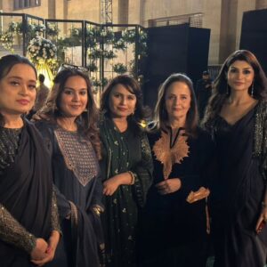 Hina Khawaja Bayat Instagram - 20 years of Hum Tv....
What a journey.... 💖

#hum20thanniversary #humtv #celebration #memories #magic #pakistani #drama