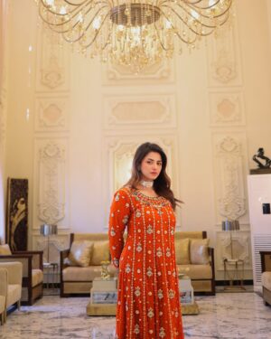 Hira Soomro Instagram - 🧡……… 

@yasirmughalofficial 
@faiziweddingtales
@royalpalacevenue