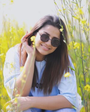Hira Soomro Instagram - 🌼 

@areebaziz960