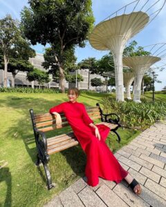 Actress Hoang Thuy Linh HD Photos and Wallpapers March 2025