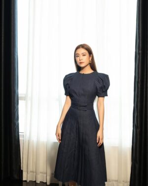 Hoang Thuy Linh Instagram - YẾN

💄Team Hiwon- Jimin
📸Xâu Béo
👗Hoàng Ku 

#khongngaicuoichicanmotlido #VFC #VTV3