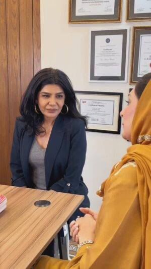 Iffat Rahim Instagram - Popular actress & model @iffatomarofficial visited Dr. Amna’s Clinic for a Thread Lift, and the transformation is stunning! 

From sagging to snatched—watch till the end to see her reaction! 💖

Curious about how a Thread Lift can redefine your look? Book your consultation today! 
☎️ 0304-111-0340

#DrAmnaSkinClinic #ThreadLift #CelebrityGlow #Beauty #AntiAging
beauty, skincare, anti aging, thread lift