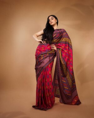 Iman Esmail Instagram - Happy love day 🩷🫶🏽

Makeup - @makeupby_mahesh 
Hair- @koduruamarnath 
Stylist- @sreevardhan_keto 
Photography - @pranav.foto 
Managed by - @benchmarktalents