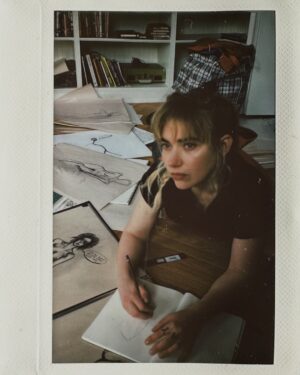 Imogen Poots Instagram - bts with the gifted artist / actor @impoots @misery_pocket in her brooklyn studio #moretocome 🤍🤍🤍 #imogenpoots