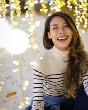 Intira Charoenpura Instagram - ✨🌨️🎁🥳