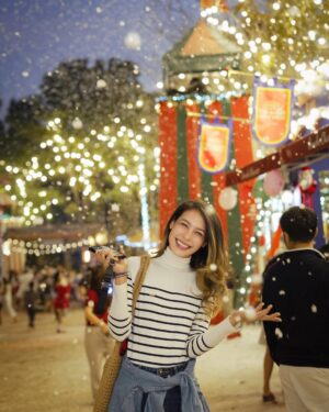 Intira Charoenpura Instagram - ✨🌨️🎁🥳