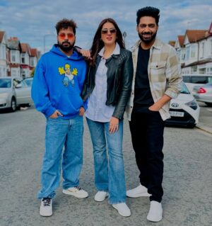 Isha Rikhi Instagram - TEJI   NOOR   JASHAN = Soch Ton Parey 💜

#sochtonparey Releasing On 4th April 😎

#RaghveerBoli #DheerajKumar #IshaRikhi #4thApril #Teji