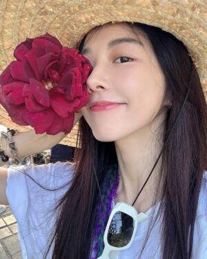 Ivy Shao Instagram - 花花草草陽光好🌸🌼🌿🌿☀️
