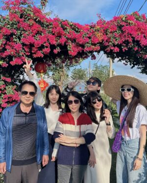 Ivy Shao Instagram - 花花草草陽光好🌸🌼🌿🌿☀️