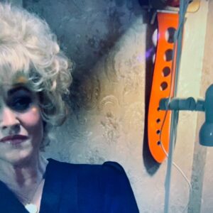 Jaime Winstone Instagram - Such an honour to revive the role of Peggy Mitchel in tonight’s episode of Eastenders. I hope I did her and  all of you proud.❤️✨🙏

It has been Such a pleasure to work alongside Steve McFadden and witness this powerful committed performance. 

He portrays phill hitting new levels of psychosis and
Show’s the true issues that surround the demise of his mental health. The importance of this episode is monumental.  The importance of representation and allowing people to talk about mental health can save  a life. ❤️ thank you to the writers for creating these storylines and keep this conversation going🕊️

Thankyou to my Eastenders Family, cast and crew… and of course my Boyz ❤️🤼‍♂️

Congratulations to the Entire cast and crew of total legends on your 40th anniversary, thankyou for your dedication and Drama!!…EASTENDERS FOREVER⚒️❤️

@bbceastenders 
@bbc 
@jamieannett1 
@krisgreen65 
@chris_clenshaw 
@gmrusso1 
@ddelaney44 
@teddypeterjay 
@iamlailamurphy 
@stevemcfadden_ 
@scott.mitchell3 
@patsypalmerofficial
@jessie.wallace_official 

❤️