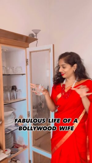 Jamie Lever Instagram - Ruling the Internet!! Thanks for the entertainment Sunita ji 🤩 I’m a fan 👏🏽👏🏽

LIVE IN LONDON- 22nd Feb
MUMBAI - 22nd March 
#podcast #comedy #jamielever #trend #reelitfeelit #comedy #trending #thejamielevershow #johnylever #london