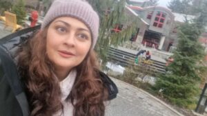 Jana Malik Instagram - Strolling in Whistler Village ♥️
#whistlervillage #fairytale #magicalmoments