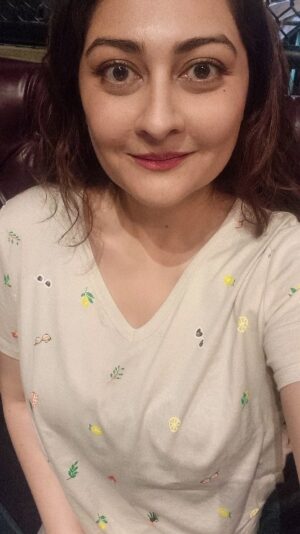Jana Malik Instagram - If you didn't know my name, 
What would you call me? 

اگر آپ میرا نام نہیں جانتے تو مجھے کیا پکارو گے؟

#randomthoughts