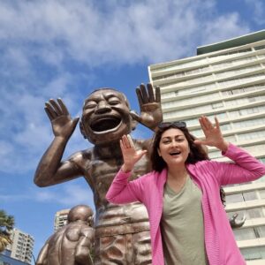 Jana Malik Instagram - A-maze-ing Laughter Sculptures 
So cute 😄

#pinksweatergirl #laughtersculptures #dayoffwellspent