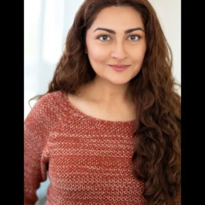 Jana Malik Instagram - The magic of @ashleyrossstudios continues ✨️ 
A few clicks and she makes me look completely different from the other pictures, fascinating! A true master of the camera 📷 
#morepictures #headshotsession #ashleyrossstudios