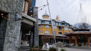 Jana Malik Instagram - Strolling in Whistler Village ♥️
#whistlervillage #fairytale #magicalmoments