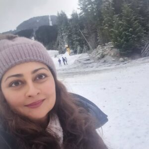 Jana Malik Instagram - Snow !! ❄️ 
#whistlervillage #wintertime #whitechristmas