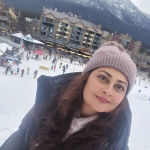 Jana Malik Instagram - Snow !! ❄️ 
#whistlervillage #wintertime #whitechristmas