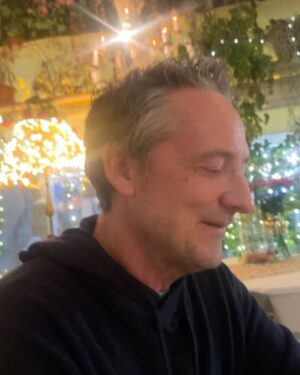 Janne Formoe Instagram - Du er ikke bare verdens beste kjæreste, du er også min personlige Wikipedia – Takket være deg vet jeg nå ting jeg aldri trodde jeg trengte å vite (men som visstnok er veldig viktig). Takk for at du er hjertet mitt. 

Happy Valentine ♥️