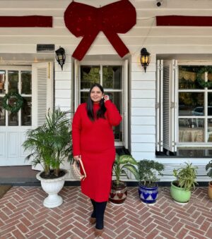 Jasmine Sidhu Instagram - Santa clause is coming 🎅🏻🎄

.
.
.
.
#christmastime #dayout #christmas #christmasdecor #christmas2024 
#merrychristmas #chandigarh #snowday
