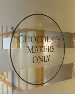 Jasmine Sidhu Instagram - Embark on a chocolate journey like no other at Mozimo in Chandigarh! From heavenly dark chocolate truffles to delightful milk chocolate creations, every bite is a symphony of flavors that will transport you to a world of sweet bliss. Indulge in the magic of handcrafted chocolates that promise to tantalize your taste buds and leave you craving for more. Mozimo is not just a chocolate shop; it’s an experience you won’t soon forget. Treat yourself to a little slice of chocolate paradise in the heart of Chandigarh! @mozimo.choc 🍫 🌰❣️

(Chocolate factory, Chocolate Factory Chandigarh, Chocolate Shop, Chocolate Shop Chandigarh, expensive taste) @deanakanksha 

#mozimo #mozimochandigarh #chandigarhblogger #chandigarhcoffee #coffeetime #coffeeshop #coffeelovers #coffeeaddict #chocolatelover #jazzfoodtravelshop