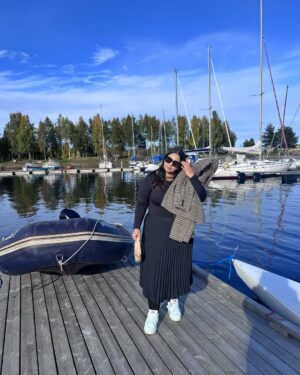 Jasmine Sidhu Instagram - Wrapping up the year with love and laughter! ❤️

(December in Norway, Norway holidays, aurora lights)