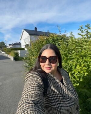 Jasmine Sidhu Instagram - Wrapping up the year with love and laughter! ❤️

(December in Norway, Norway holidays, aurora lights)