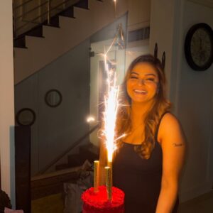 Javeria Abbasi Instagram - Birthday Party 🥳🎉🎂
So grateful for the love you all gave me; my family, friends and fans!
Thank u so much, Love u all 🧡 #juvariaabbasi #birthday