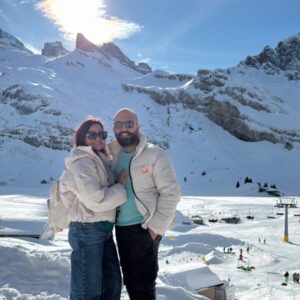 Javeria Abbasi Instagram - There is always some madness in love! But there is always some reason in madness….
@adeel.haider1 ♥️

#juvariaabbasi #honeymoon #switzerland #lucerne #mounttitlis #holidays #winter #mountains #snow