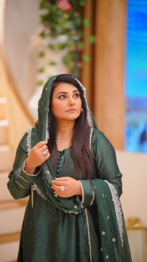 Javeria Saud Instagram - #javeriasaud #pyararamazan# #expressentertainment  Dress courtesy by @lubnamudassir_official  Makeup by @kashees_official Photography  by @jawwadmushtaqfilms  wardrobe stylist @sheezays10