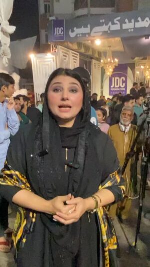 Javeria Saud Instagram - Javeria Saud with Express TV Ramzan transmission team LIVE from JDC Sehri

#piyararamzan #pyararamazan #JaveriaSaud #ExpressTV