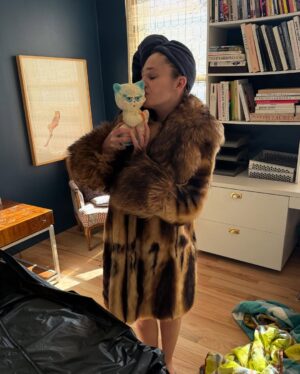 Jemima Kirke Instagram - To whom it may concern, a Valentine’s Day poem. ♥️🗑️

@maisonvalentino
 @dreambabypress