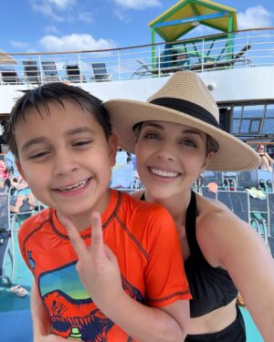 Jen Lilley Instagram - First family cruise and so far LOVING it!!!!! 🚢⚓️❤️