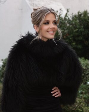 Jen Lilley Instagram - When @honeybeileen does your glam and then insists on a super fast (literally 2 minutes or less) photo shoot before you head out and these are the results…it deserves a spot on the feed. 

Thank you Eileen for getting me ready for the MovieGuide awards!  Thank you @tedbaehr for inviting me back to such an important event and allowing me the honor of presenting alongside my dear friend @cameronmathison. 

See who took home the Teddy’s by tuning into the 32nd Annual Movieguide Awards, airing on Great American Family on March 6 at 8 PM ET.
#movieguideawards @movieguide @greatamericanfamily