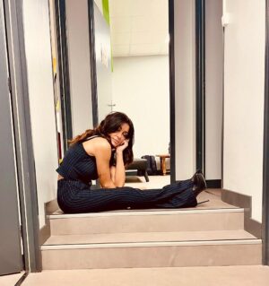 Jenifer Instagram - Merci pour hier c’était trop bien !!! À ce soir 🤘🏽🫶