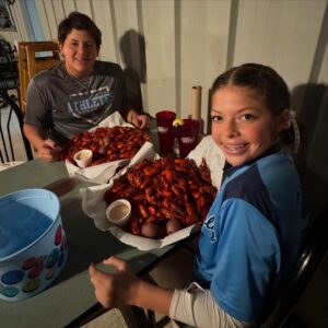 Jennie Finch Instagram - Happy Valentine’s Day from the bayou! This is love! 🦞🥰🤟🏽😂