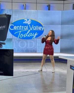Jennifer Messina Instagram - Hey Central California! What did you think of “My Way”?

@ksee24 #fresno #centralvalley #overnightpublicity #myway #music #californialove #californiadreaming