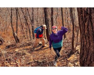 Jeon Hye-jin Instagram - 콧구멍 가득 봄 냄새 담고 왔더니 또 눈이 웬 말이냐⛰️😲