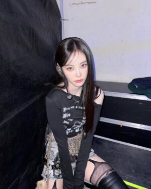 Jeong Jin-sol Instagram - 암쏘쏘쏘 핫핫