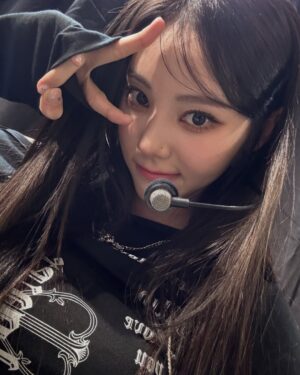 Jeong Jin-sol Instagram - 암쏘쏘쏘 핫핫