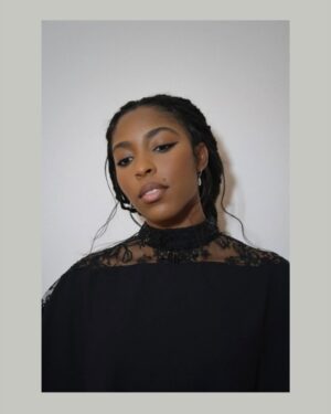 Jessica Williams Instagram - DGA Awards Glam was just Glamming and Glamming. 
Thank you team for your insane talent and instinct and for just making me laugh and laugh and laugh. 

Makeup// @cherishbrookehill 
Hair Styling// @therealritabee 
Stylist// @sarahslutsky 
Brows// @rashellbeauty 
Locs install// @hairbyashnicole 

👗: @31philliplim
👠: @blacksuedestudio
👛: @tylerellisofficial
💎: @levian_jewelry @a.jaffe @kevorkkhatcherian